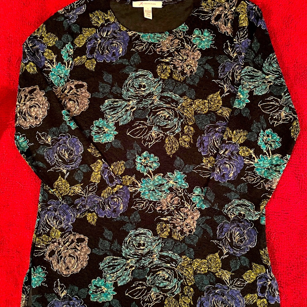 JM Collections Womens top. Beautiful print suitable for framing!  Nice feel.